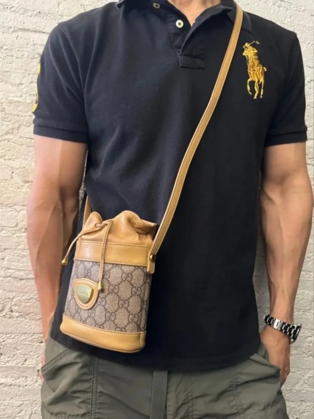 Authentic GUCCI Vintage Monogram Canvas Mini Drawstring Bucket Bag Brown/Beige - Picture 13 of 13